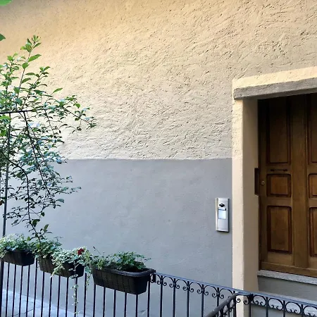 Domus * אאוסטה